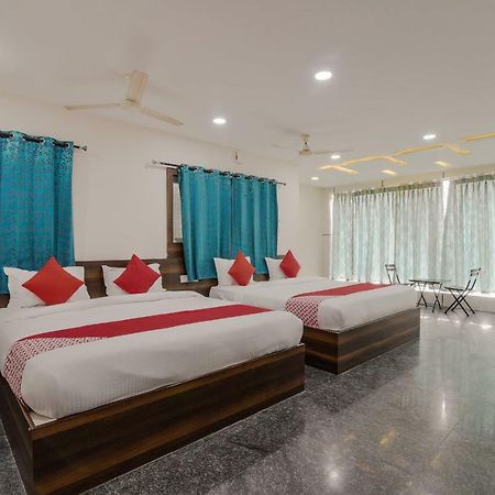 Neema Residency Hotel Anantapur Exterior foto